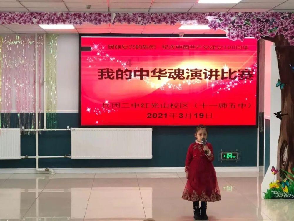 划龙舟吃粽子